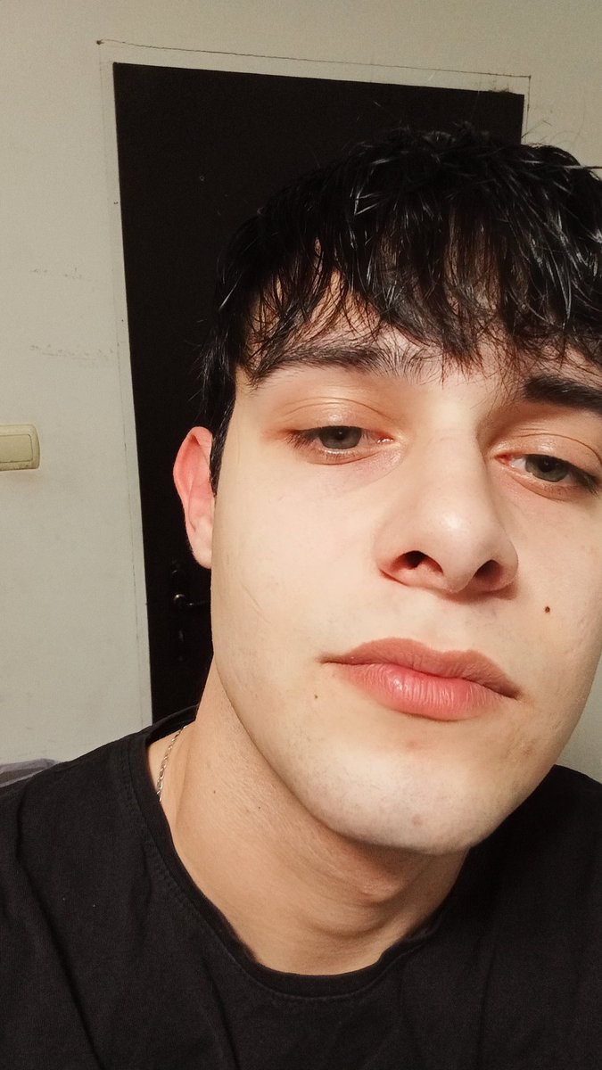 nnedaka's tweet photo. Някой чат 🥵🤤 https://t.co/fjSflbe4Z9