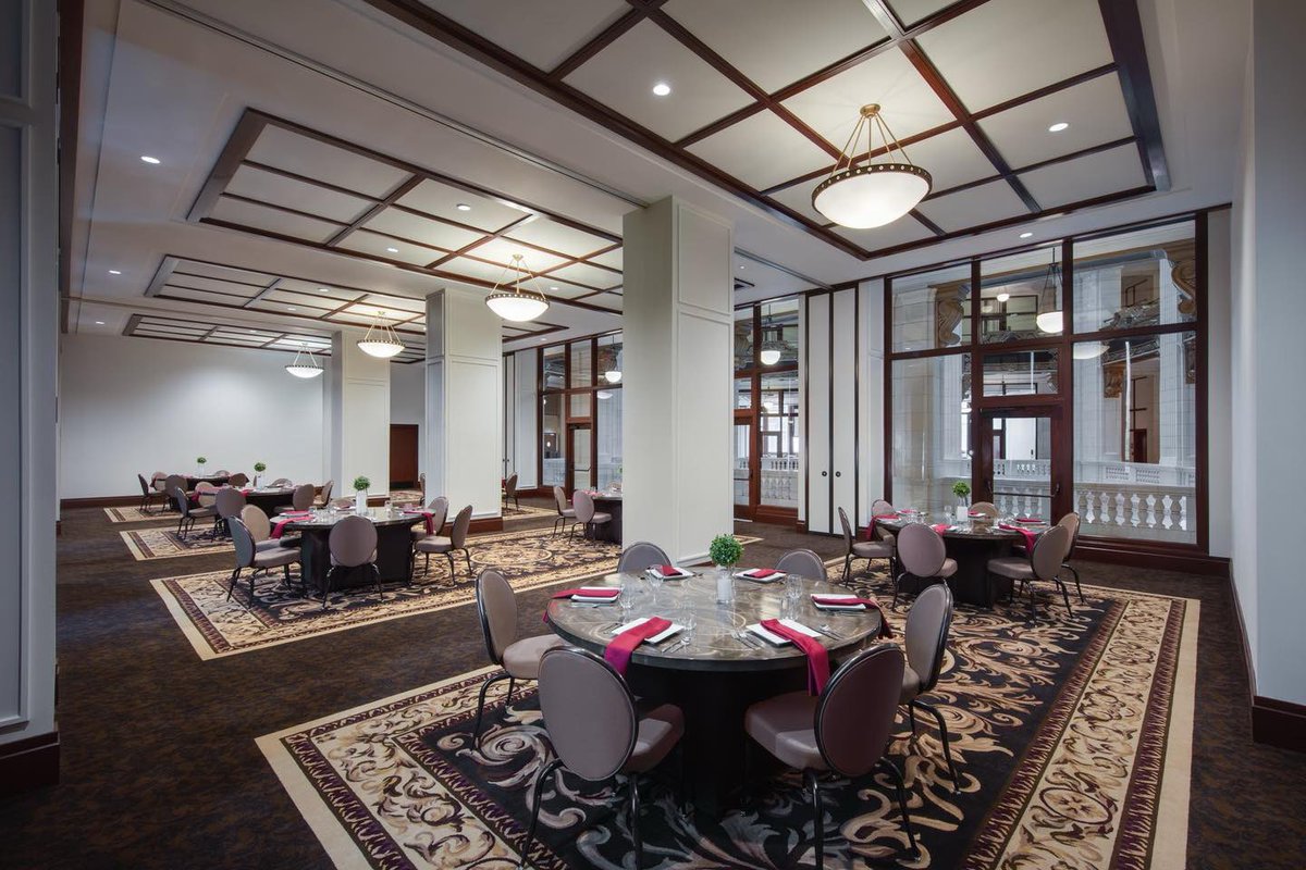 DavidWhitneyDET's tweet photo. Are you in need of event space for your gathering, celebration or office event? 

Contact us and let’s make it happen at the beautiful and historic, David Whitney Building. 

#eventspace #eventspacedetroit #detroiteventspace https://t.co/rXzmHeJWt4