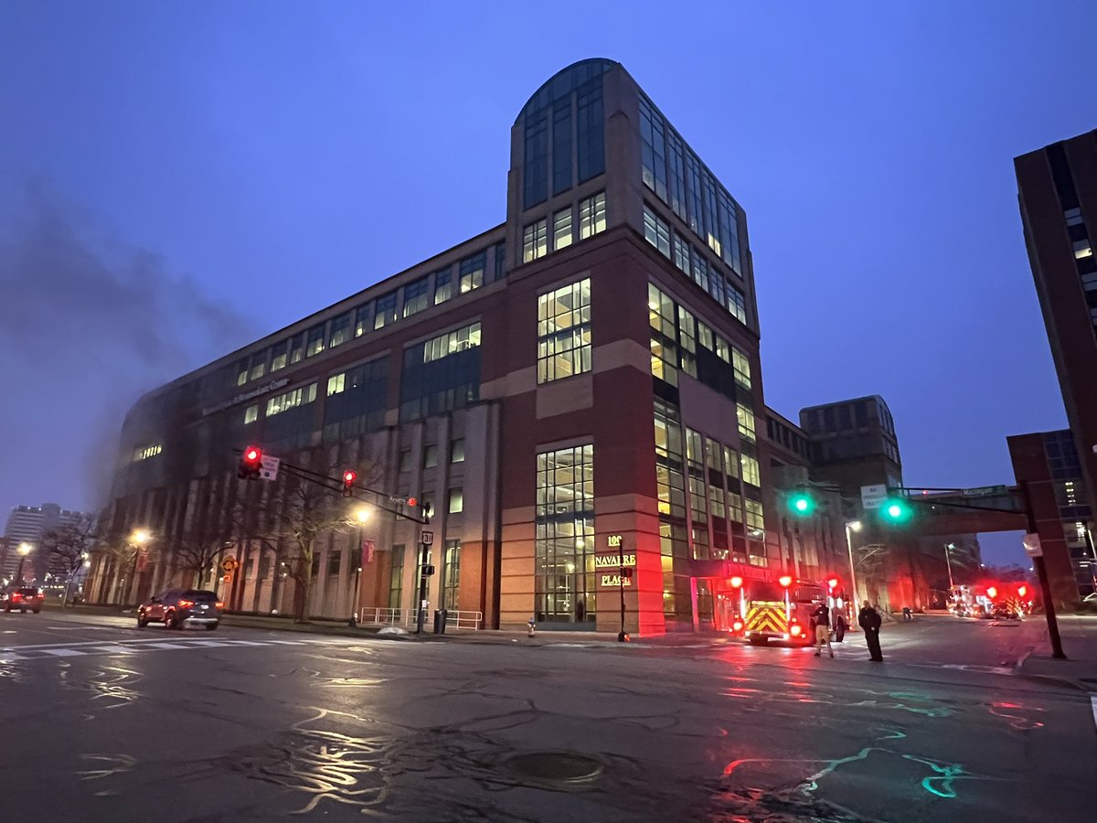 Michigan at Navarre will be closed due to active fire conditions at 100 Navarre Place.