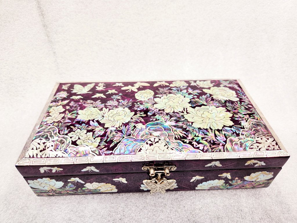 Rt^팔로워~~❤️
팔로워하시고~~커미션진행시~~^^
♥️커미션테마비녀 역대급히어로
맡기신분중 한 분 선정하여 
역대급 나전 비녀 보석함을 랜덤으로 안깁니다
5월말에 선정합니다
커미션테마비녀 최고의 히어로 기다립니다❤️ 자캐~자컾~최애캐~
드림~무협~게임~인물~한복등등💙
색상으로도 가능!!