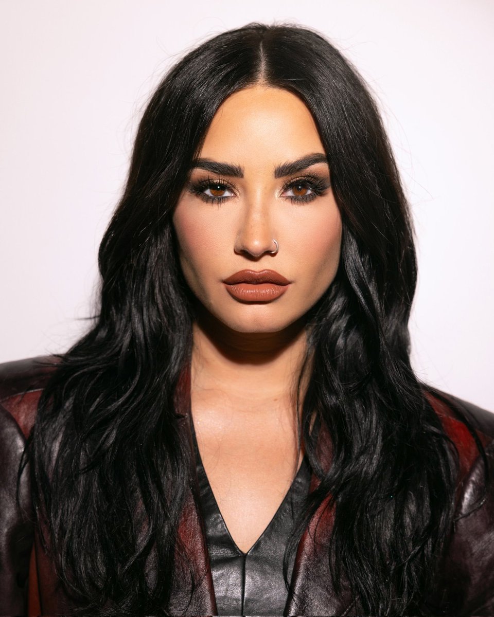 📊 “No Control” debuta em sétimo nas paradas da Billboard e se torna o maior hit da carreira de <a href="/jadepiconmwr/">Jade Picon</a>. A música está em desconto no iTunes Brasil. 🇧🇷