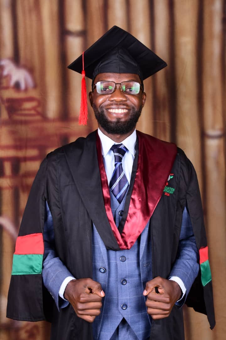 _papawere's tweet image. I have graduated from @Makerere with a bachelors degree in Veterinary medicine.