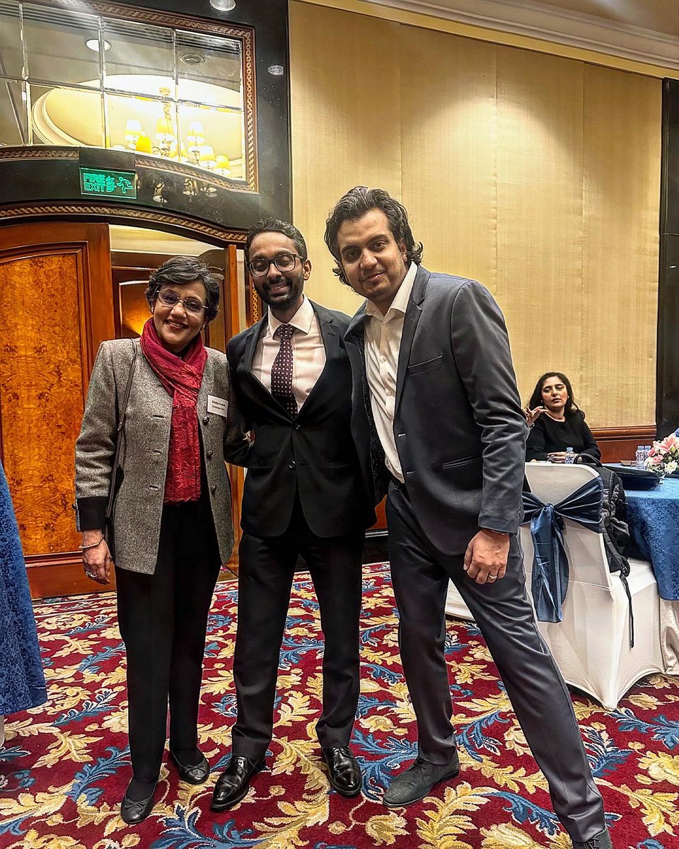 Akshay001's tweet image. Shailja &amp;amp; I were thrilled to meet Vice Chancellor Professor Charlie Jeffery @UniOfYork 🇬🇧 last evening, looking forward to forward to deepening our partnership even further this year. So much to do, and such an important year!

AND, was great to say hello after almost 3-4 years…