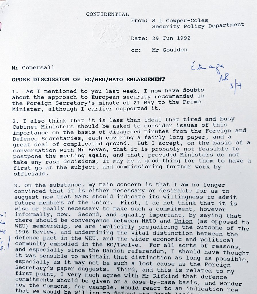 HGRipken's tweet photo. Is that you #SirHumphrey? 

Beautiful to see how condescending some British civil servants in 1992 warned about having "tired and busy" ministers speak about important issues such as #NatoEnlargement and #weu @ §2
Absolutely reminded me on #YesMinister 😅
#jewelsfromthearchive https://t.co/9KOBpdzid0