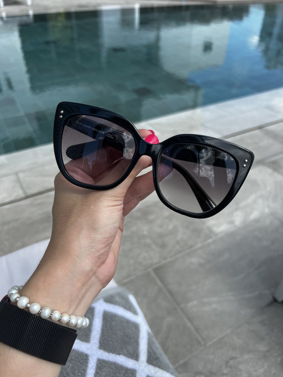 cokastar's tweet photo. ¿Hey ya cobraron?
Recuerden que viene el verano, carnavales y demás. Cuiden su vista ✨
Tienen 20% de descuento en aros+receta en Optirex, con tan solo usar mi código #CokaRex 👌🏼✨
Aplica para lentes de sol también 😎 código de descuento válido en El Dorado, Calle 50 y Marañon, hasta el 29 de febrero 🤩🥳
