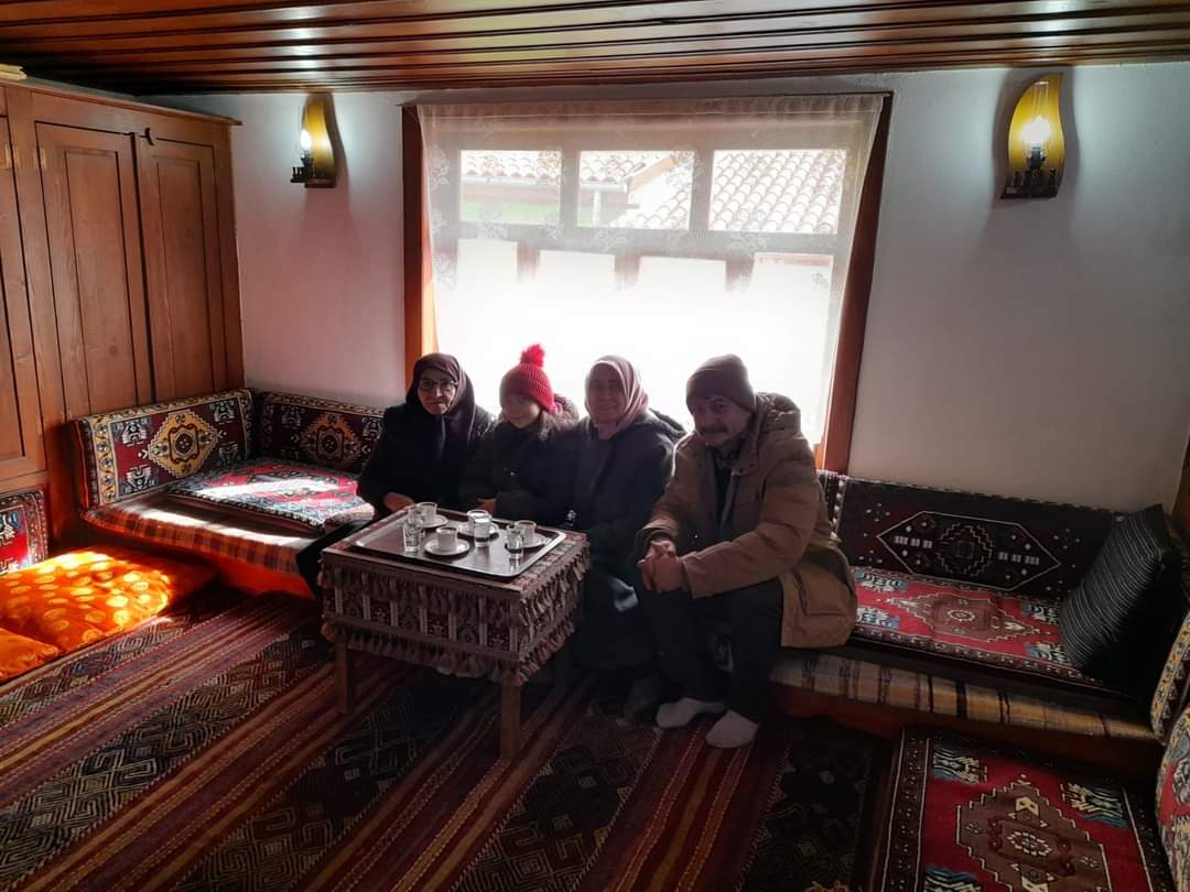 İstanbul'da ikamet eden hemşerilerimize Kadın Kültür Evimizi gezdirdik.