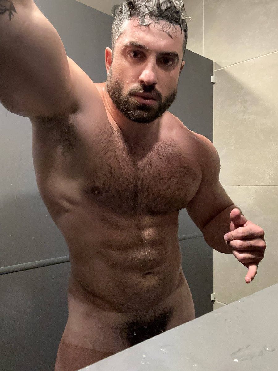 ghislandiflavio's tweet photo. aow 🧼🤙🏻 https://t.co/rSL23GDij5