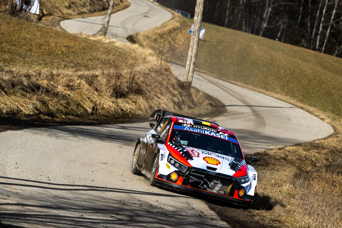 brunopenas_'s tweet photo. Empezó la temporada para mí!!
Primer rallye de la temporada y como pasó en los dos años previos, el pistoletazo de salida tuvo lugar en el icónico Rallye MonteCarlo.
No es el mejor rallye para trabajar debido a los muchos kilómetros de enlaces o a las escasas horas de sueño... https://t.co/9RAklbPGxv