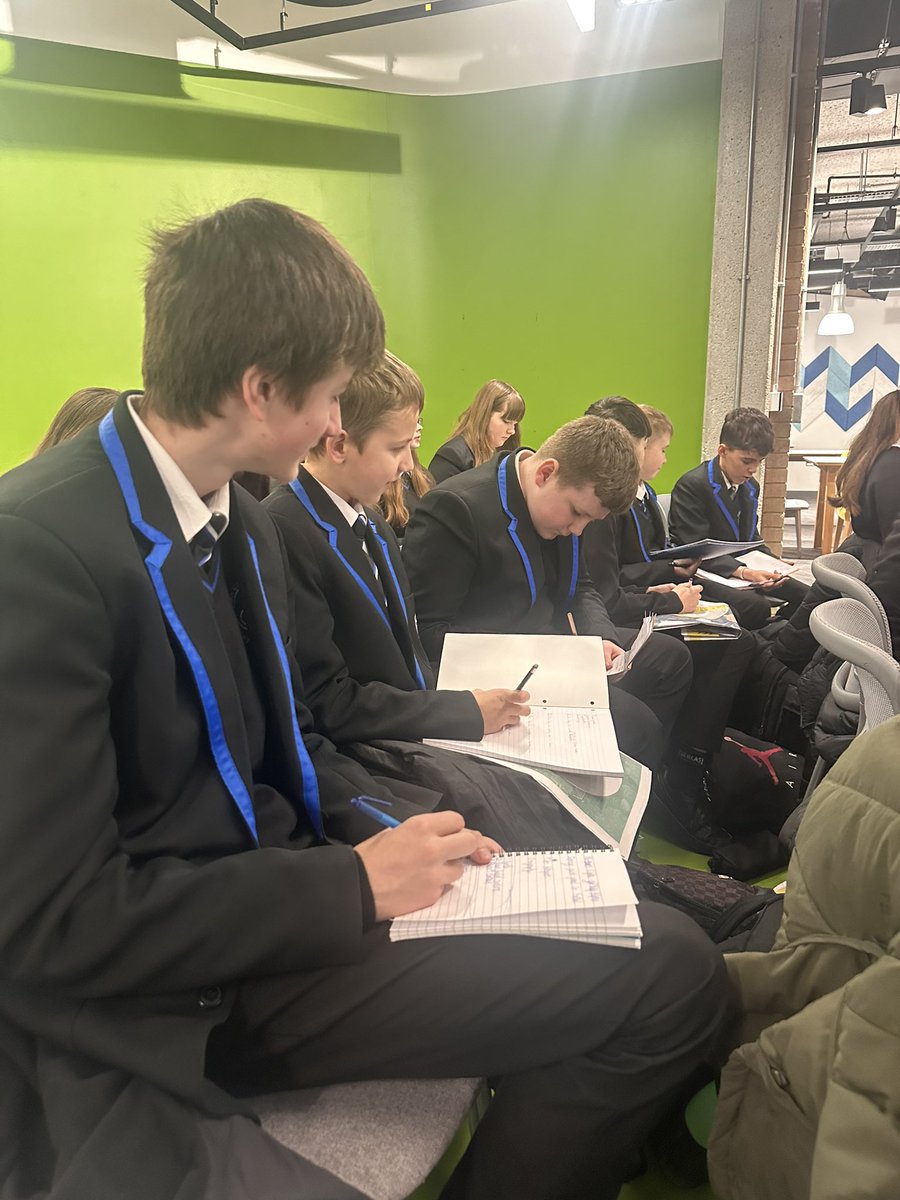 MrsMorganIHS's tweet photo. Pupils enjoying writing workshops at @SwanseaUni today with @KarlNova & @emcarrollauthor curtesy of the @hayfestival #scribblerstour 📚✍🏼💫📝✨📖 @IslwynEnglish @IslwynHigh https://t.co/CFgnRn4nSx