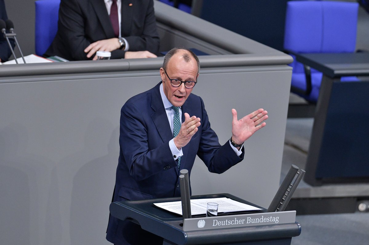 cducsubt's tweet image. Unsere ausgestreckte Hand Richtung Ampel war immer da. Die letzten zwei Jahre zeigen allerdings, „dass Sie an einer wirklichen Zusammenarbeit mit uns nicht ernsthaft interessiert sind, im Gegenteil", kritisiert @_FriedrichMerz. #Generaldebatte