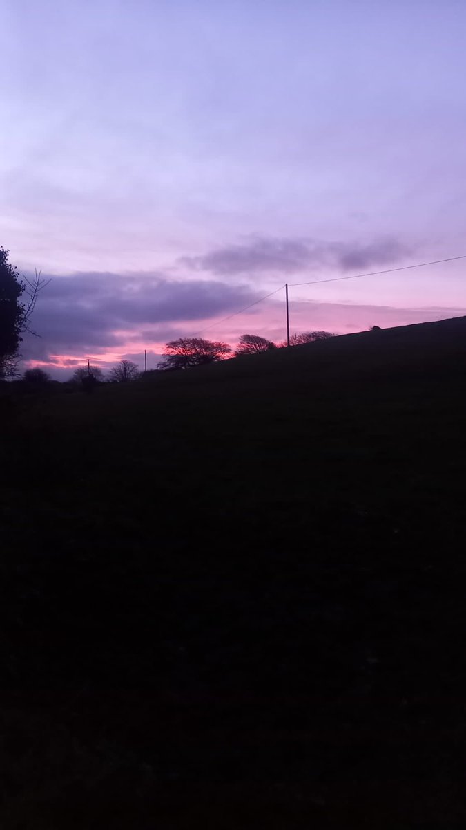 BDuffma's tweet image. #100daysofwalking #round4crew last day of #January2024 busy day ahead for small hands ➕ to be made #Burren