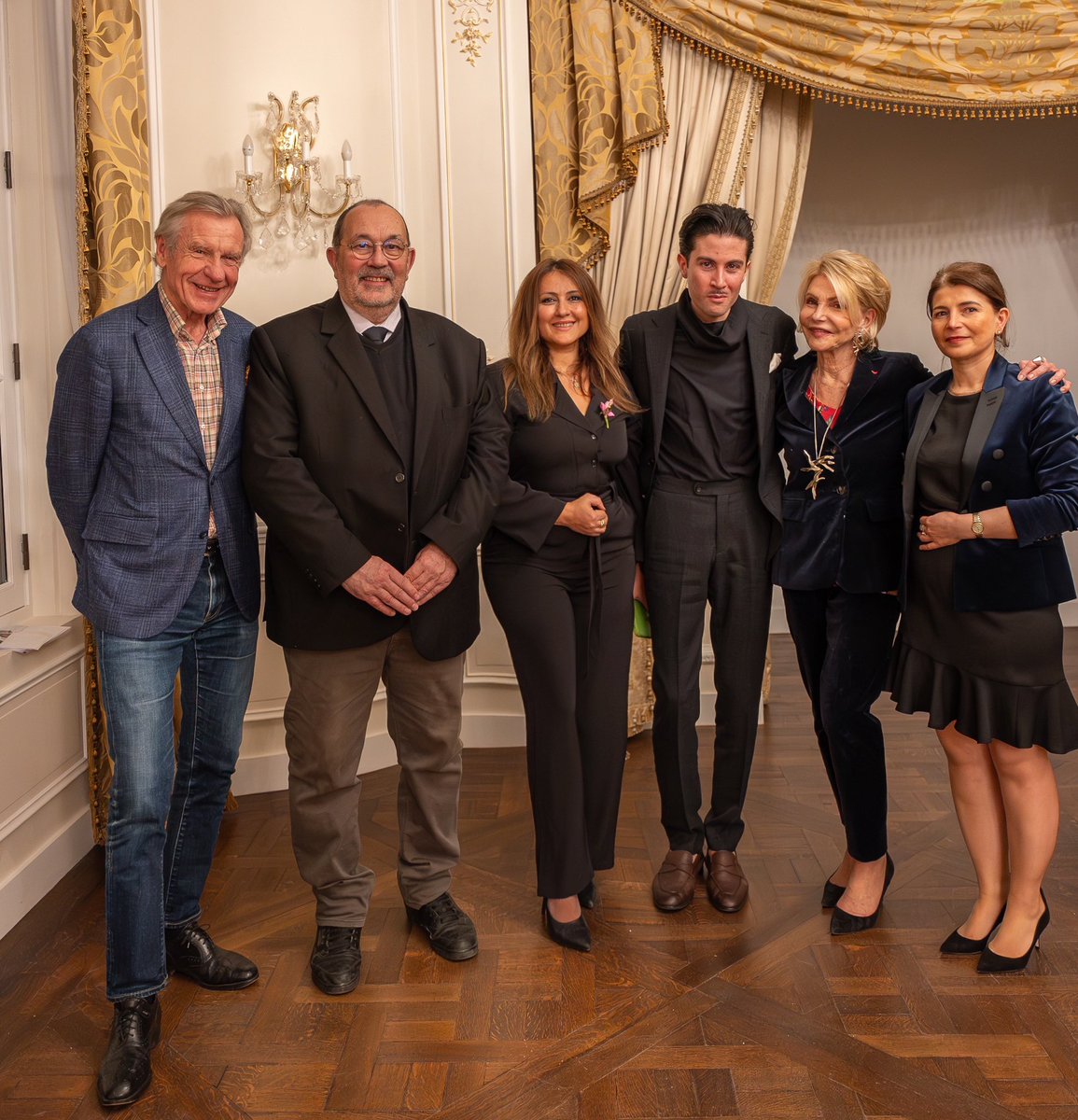 Hier soir a eu lieu un concert émouvant de talentueux pianiste et compositeur <a href="/mammadov_riad/">Riad Mammadov</a> dédié au 34ème anniversaire de la tragédie du 20 janvier 1990 au Centre culturel d’Azerbaïdjan à Paris organisé par <a href="/AzAmbassadeFr/">Azerbaïdjan en France</a> &amp; <a href="/AzDelUnesco/">Azerbaijan at UNESCO</a>, en collaboration avec <a href="/AmisAzerbaidjan/">Amis Azerbaïdjan en France</a>