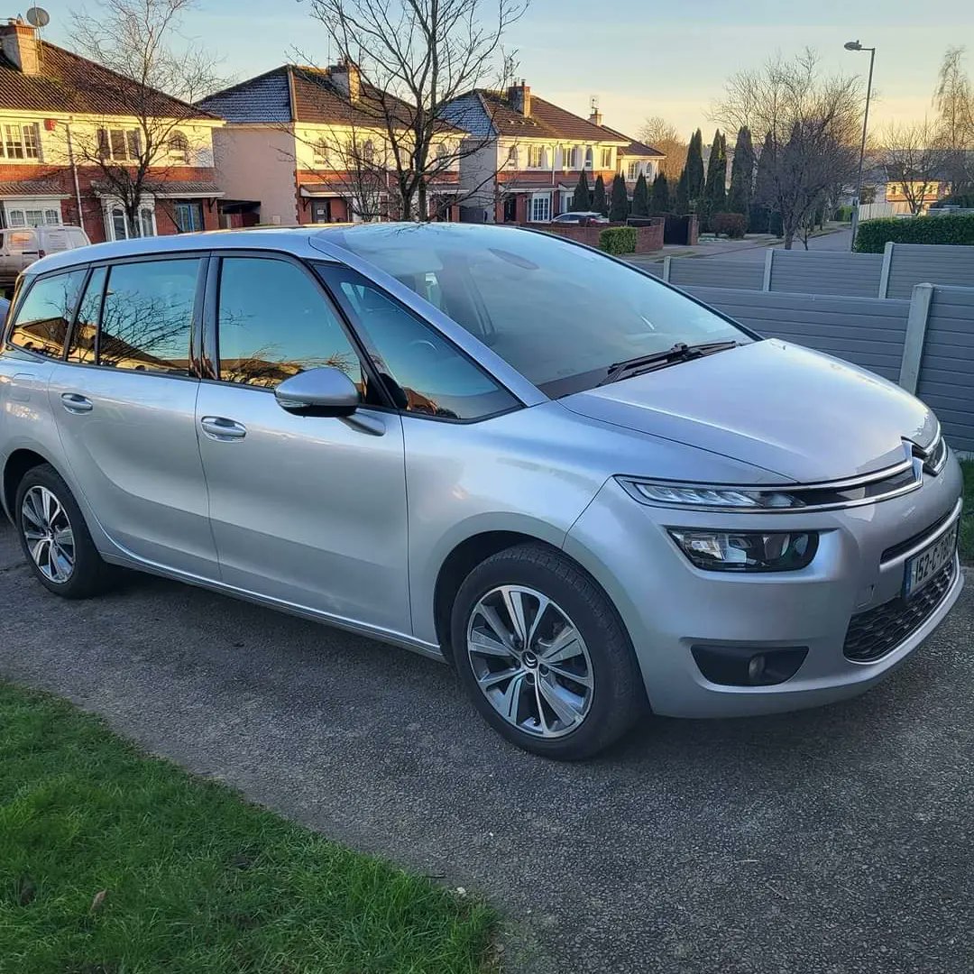 Family car stolen  in Glanmire  oakfield estate  last night. If u spot it please contact Gardai asap . Please share. <a href="/gardainfo/">Garda Info</a> <a href="/padraigosull/">Pádraig O'Sullivan TD</a> @jmaher0 <a href="/oliver_moran/">Oliver Moran 🇪🇺</a>