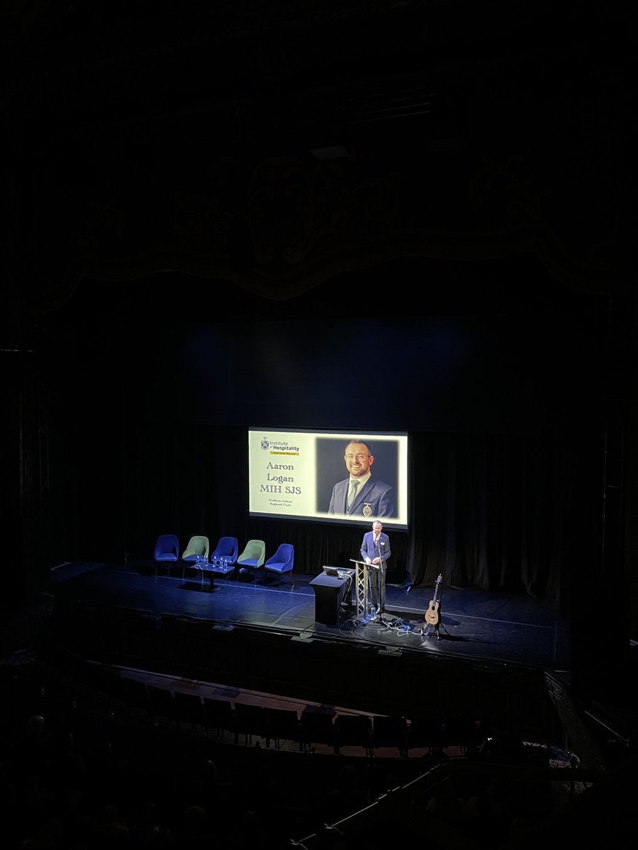 Our Chair <a href="/AaronDLogan/">Aaron Logan MIH</a> kicks off proceedings setting out what the <a href="/IoH_Online/">Institute of Hospitality</a> offers to the industry especially to students beginning a career of life long learning. 
Exciting afternoon ahead! #ImIn
