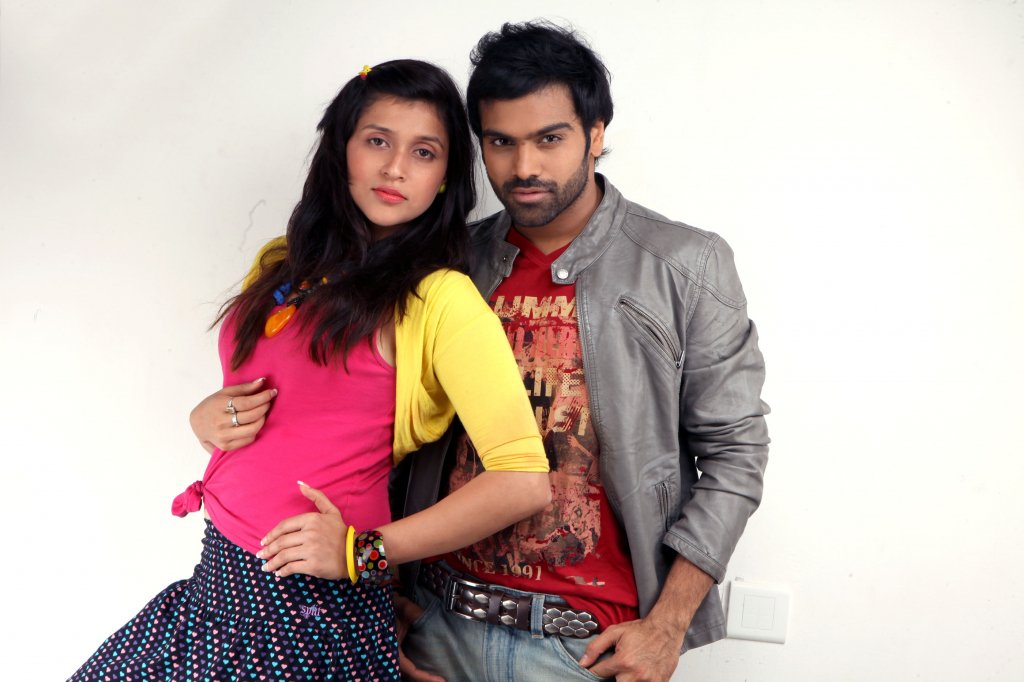 ashuxedits's tweet image. #MannaraChopra worked with #sreeramachandra 
I know him as &quot;singer of subhanallah 😭&quot;