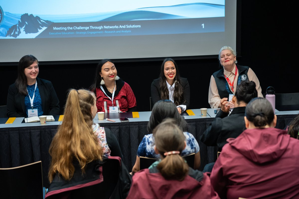 _Arctic_Circle's tweet image. Exploring the delicate balance between development and preservation! 🏗️🌊 at #ArcticCircle #Assembly2023 

#RedLipsMagic💄💥
