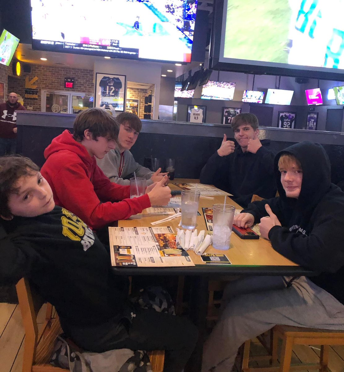 A celebratory dinner for a JV win last week and a 5/6 win Saturday! And a huge appreciation post for these kids who put in their time on Saturday and Sunday to help out the kids team on top of their own practice and game schedule!