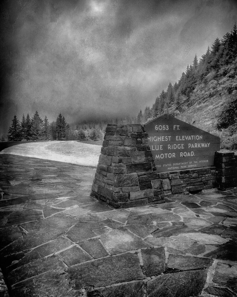 Highest point on the Blue Ridge Parkway #Northcarolina #hangingrockstatepark #fall #fallfilter #waterfalls #fallcolors #leaf #northcarolina #northcarolinaphotographer #northcarolinaliving #onlyinnorthcarolina #naturalnorthcarolina #northcarolinaoutdoors … instagr.am/p/C2xDRyQL-0h/