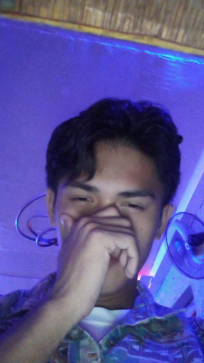 khail_07's tweet photo. lasing-lasingan para ma kant--- https://t.co/aNl01Yayla