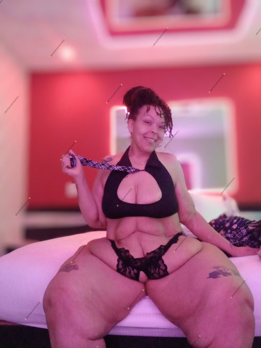 Wall mirrors work too...Happy Wednesday!!! https://t.co/SQPbBCUKzf https://t.co/8jdRmN0kpb<a href="/tag/need"class="tags"><span>#need</span></a>