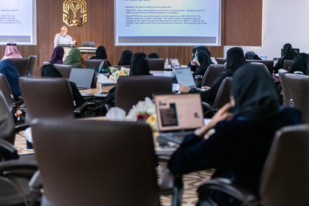 كاوست tweet media