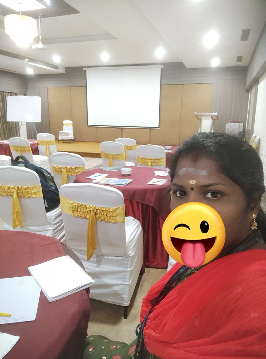 saranya121289's tweet photo. நாங்களும்....🤪😎
#Officetwitter
Qt your office picture 😇 https://t.co/jFTmFV9tKa