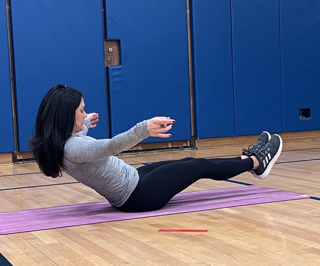 Workout Wednesday @ Manetuck 
<a href="/Manetuck1/">ManetuckElementary</a> #WIProud <a href="/princiPALvw/">Vanessa Williams</a>