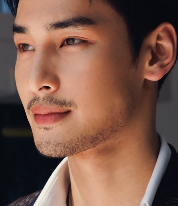 iamisus's tweet photo. งานเดี่ยวอาโปคือภาพยนตร์นะทุกคน 
ได้ยินว่างานใหญ่ ว่างั้นเลย 
#MOCXBOC 
#APOWITHMOC 
@Nnattawin1 #Nnattawin https://t.co/iLvmt9YNoP