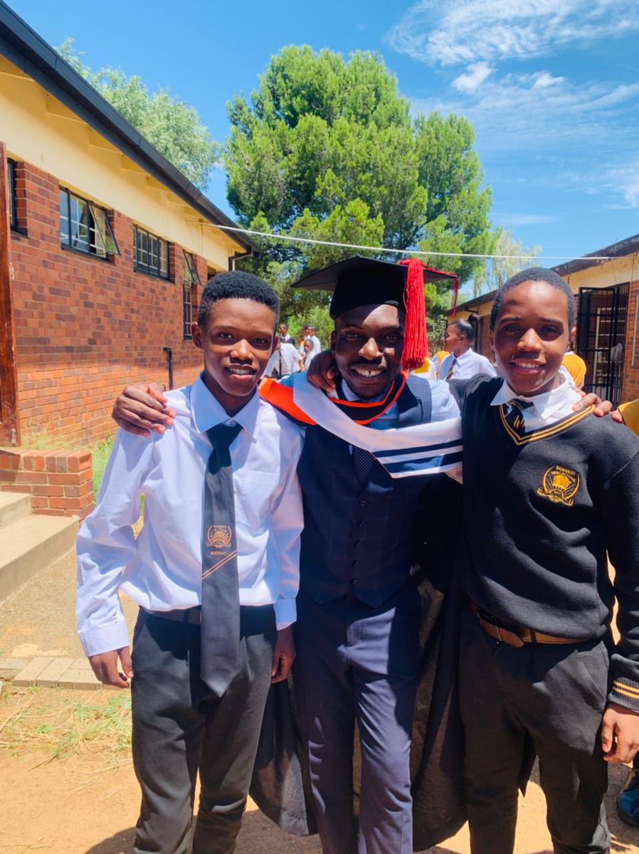 MusandaNation's tweet image. "Setting the spirit of learning ablaze at Moemedi High School 🔥📖 Grateful for the invitation from Musanda Foundation. Education speaks volumes in our shared language! 🌍🌹 #MusandaFoundation #IgniteKnowledge #EducationForEveryone"