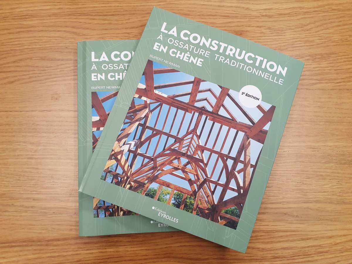 GMCbooks's tweet photo. Take a look at the translated edition of Oak-Framed Buildings by #RupertNewman, published in #French by @Eyrolles. #EditionsEyrolles #GMCPublications @GMC_D @OakFramed #ForeignEditions #Translation https://t.co/8rEFdkxUjL