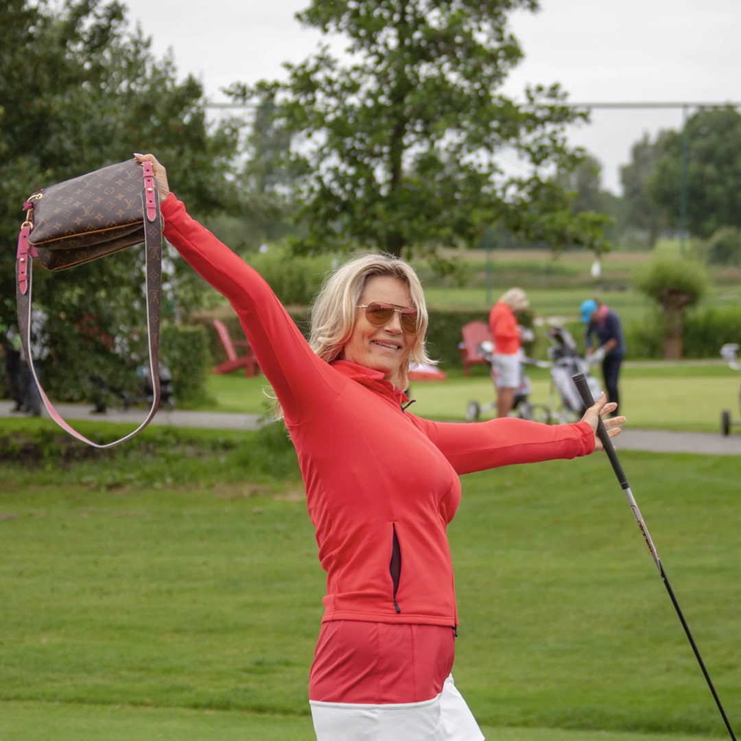 GolfVrouw tweet media