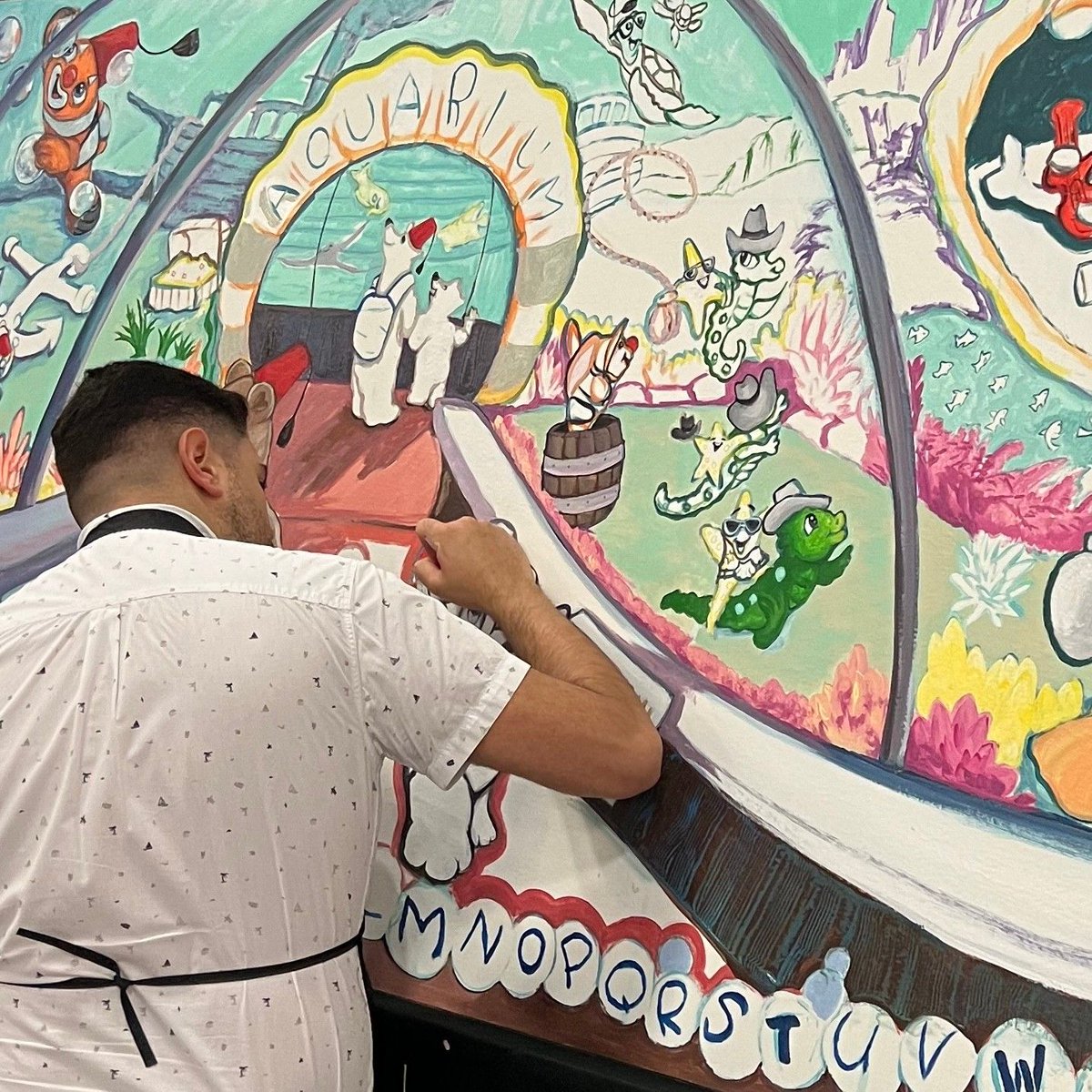 flventure's tweet photo. The Florida Venture Forum in partnership with @EisnerAmper is proud to be part of working with @SplashesofHope at #FVCC24MIAMI. Attendees are invited to add a brush stroke or two for the mural which will be donated to Holtz Children’s Hospital! 🎨 #splashesofhope https://t.co/xJTdf2aObH