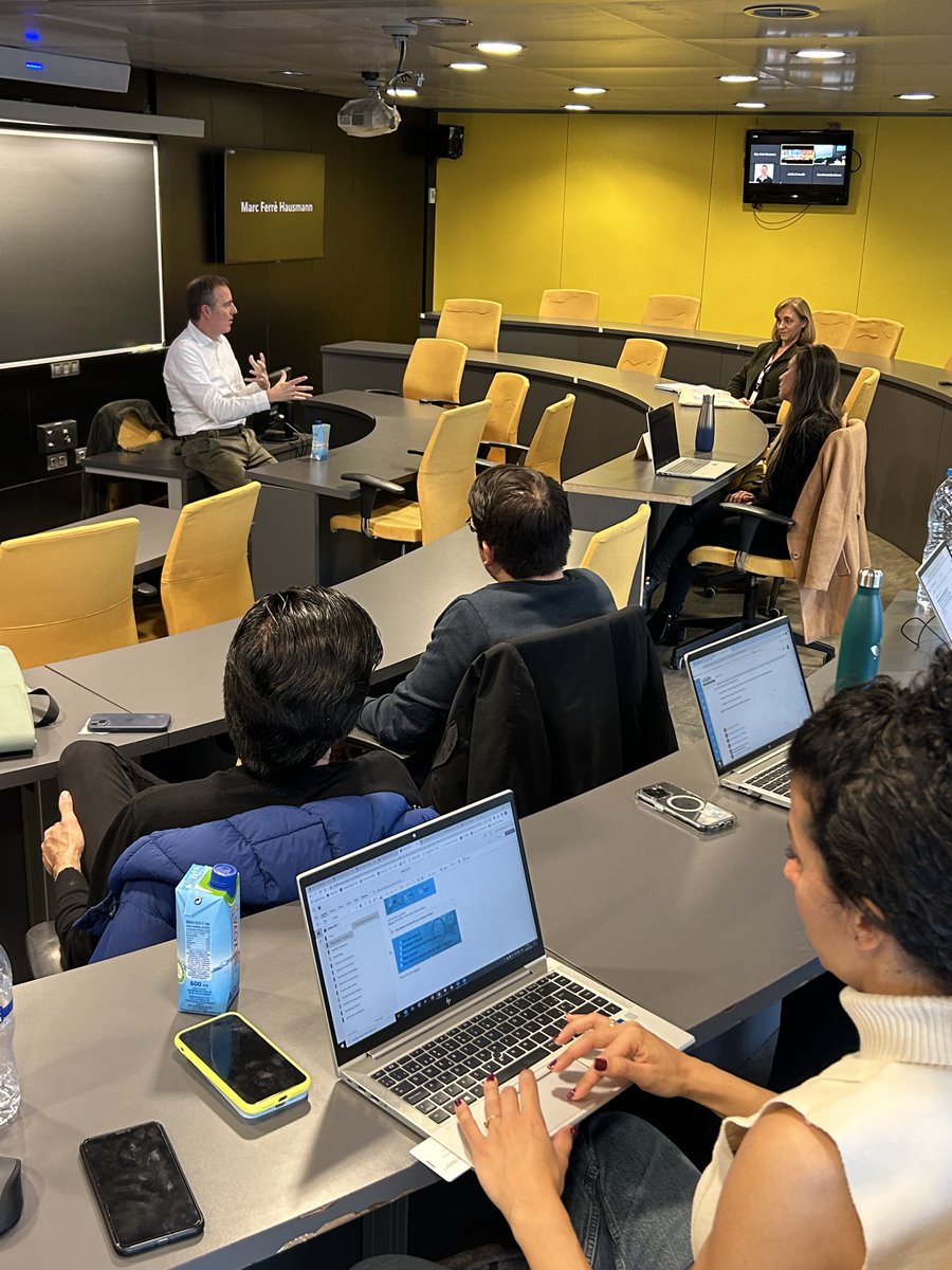 LaSalleBCN's tweet photo. 🌍 Exciting insights shared by @marc_ferre_mf, Managing Director at @Bayer GBS Barcelona! Engaging with #LSFullTimeMBA students, Marc shared insights into global megatrends in health, nutrition and technology, and highlighted Barcelona's role in serving Bayer's global mission. https://t.co/QKFSeNneP6