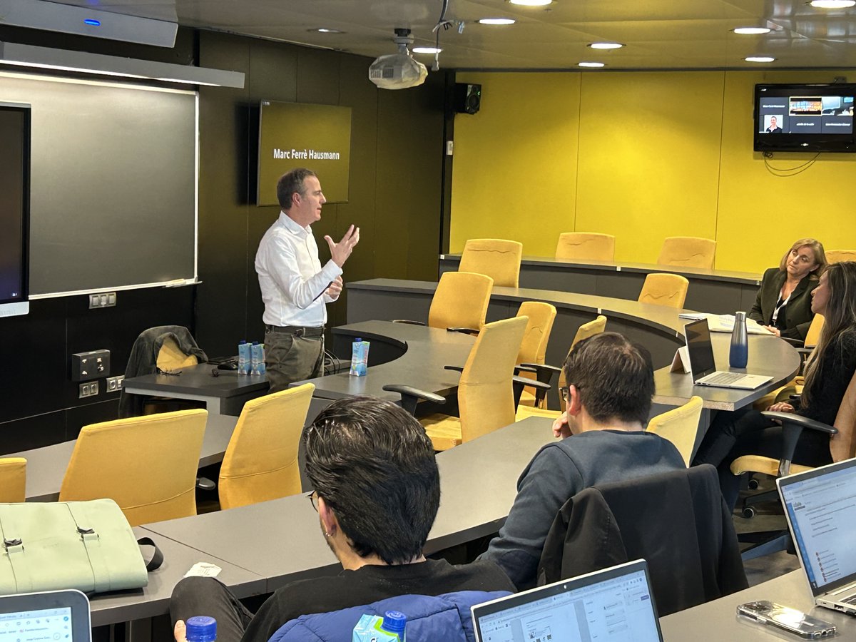 LaSalleBCN's tweet photo. 🌍 Exciting insights shared by @marc_ferre_mf, Managing Director at @Bayer GBS Barcelona! Engaging with #LSFullTimeMBA students, Marc shared insights into global megatrends in health, nutrition and technology, and highlighted Barcelona's role in serving Bayer's global mission. https://t.co/QKFSeNneP6