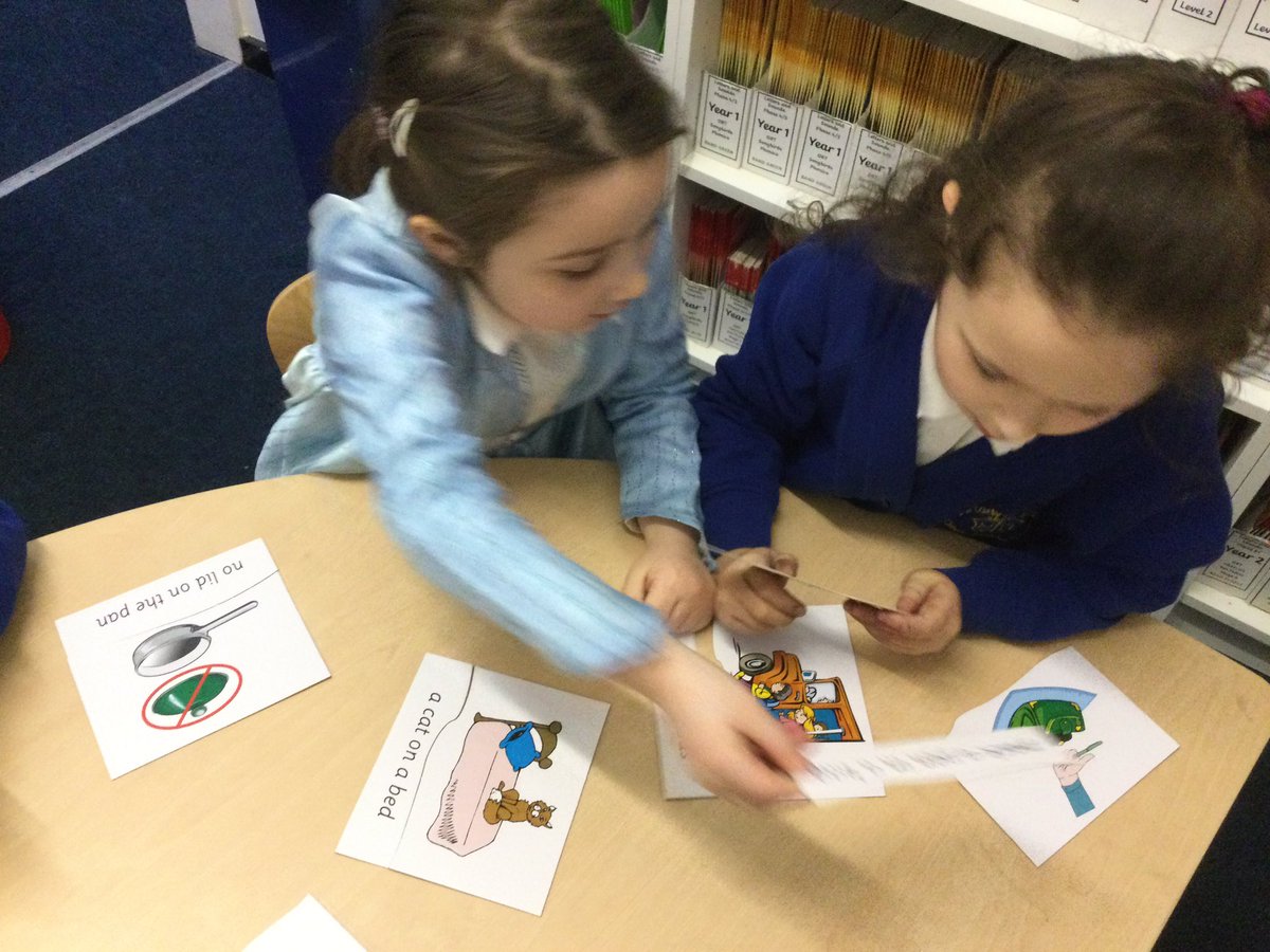 ourladyoflourd1's tweet image. We are developing our reading and comprehension with this picture caption matching game! #OLOLReading #EYFSReading