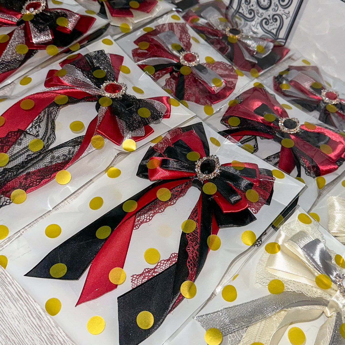 ynluvsunjxke's tweet photo. #FATE_IN_NEWCLARKCITY 

𐙚 ‧₊˚ ⋅LS RIBBON‧₊˚ ⋅𐙚 
fs by: @ynluvsunjxke 

⊹ like &amp; rt
⊹1:1 ratio (very limited qty)
⊹won't disclose my loc, gulatan na lang tau
⊹open for trades hihi

See you on Feb 3!૮꒰ྀི⸝⸝> . <⸝⸝꒱ྀིა https://t.co/QDYylfc3nl