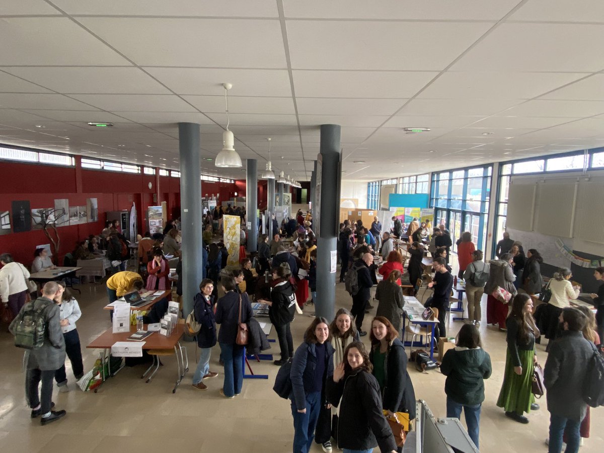 St-Brieuc (22). 👥  « Speed Meeting» #EAC &amp; #EDD au lycée Freyssinet avec 2️⃣5️⃣0️⃣ membres de la communauté éducative et culturelle du département des Côtes d’Armor 🔸#DRACBretagne 🔸<a href="/DRAEAC_Bretagne/">DRAEAC Bretagne</a>  🔸 <a href="/edd_acrennes/">EDD Académie de Rennes 🌿🌍</a> 🔸<a href="/cotesdarmor22/">cotesdarmor</a> 🔸<a href="/regionbretagne/">Région Bretagne</a>🔸@canope_22 🔸<a href="/LeCnam_Inseac/">Le Cnam #InsEAC</a>
