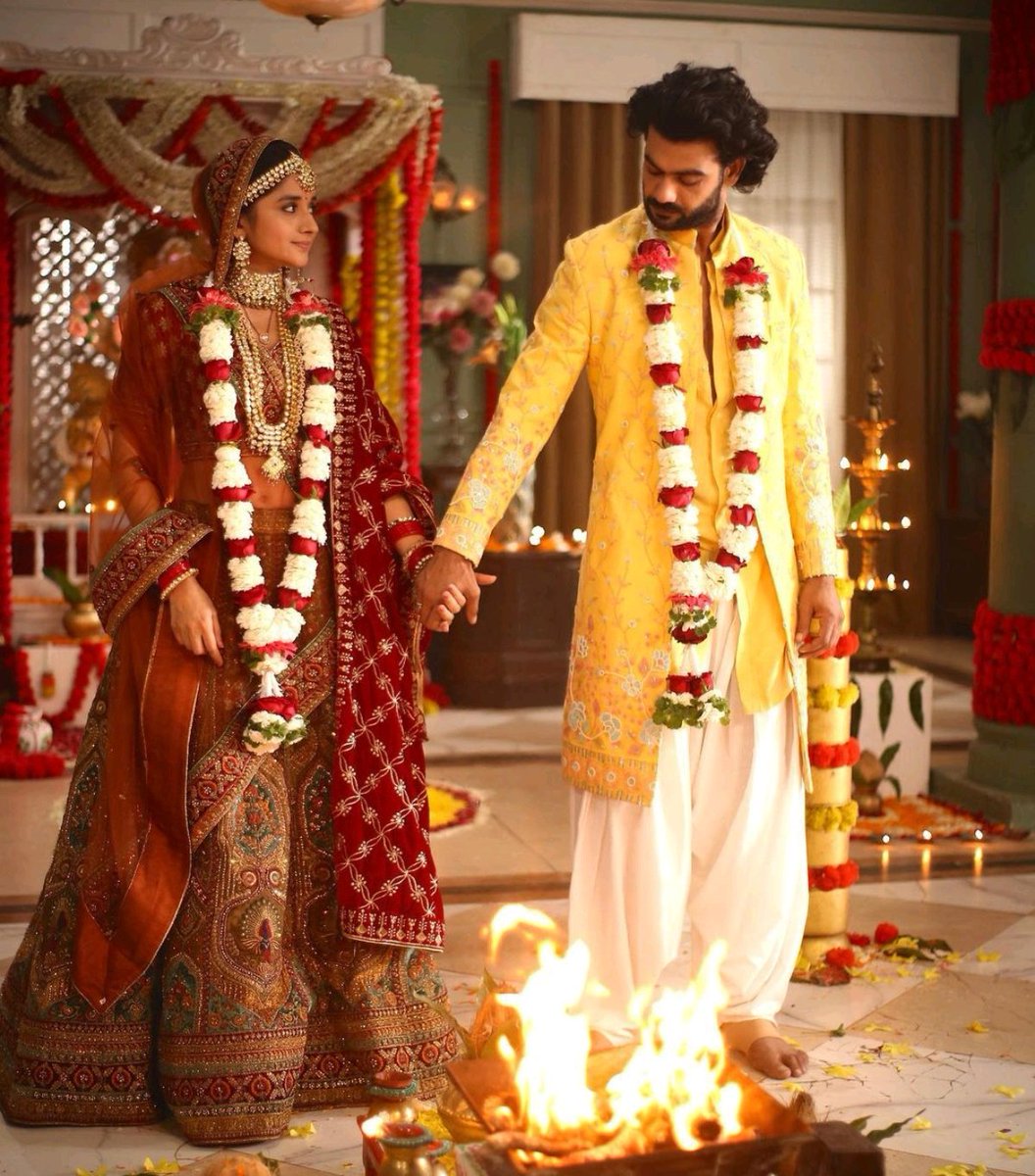 nainowaleene's tweet photo. Mere #DevRa 
They deserve better but nvm best wishes for future 🙌❤️❤️#ChandJalneLaga  #KaVi https://t.co/5DcwCkrztE