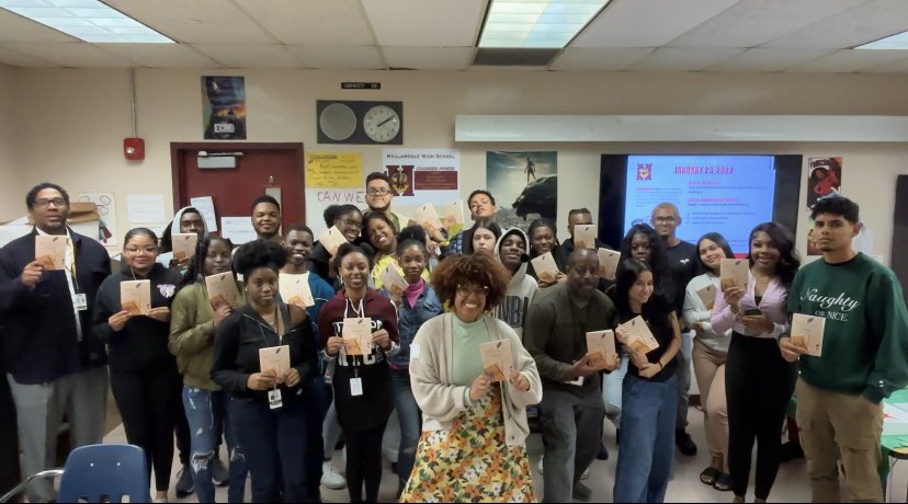 Principal_McA's tweet photo. I observed our scholars creating magic through poetry! Authentically engaged in the writing process... Thank you to Darius Daughtry @artprevailsproject for bringing the  #writeitout program to Charger Nation. https://t.co/Iqy0BKmZeo