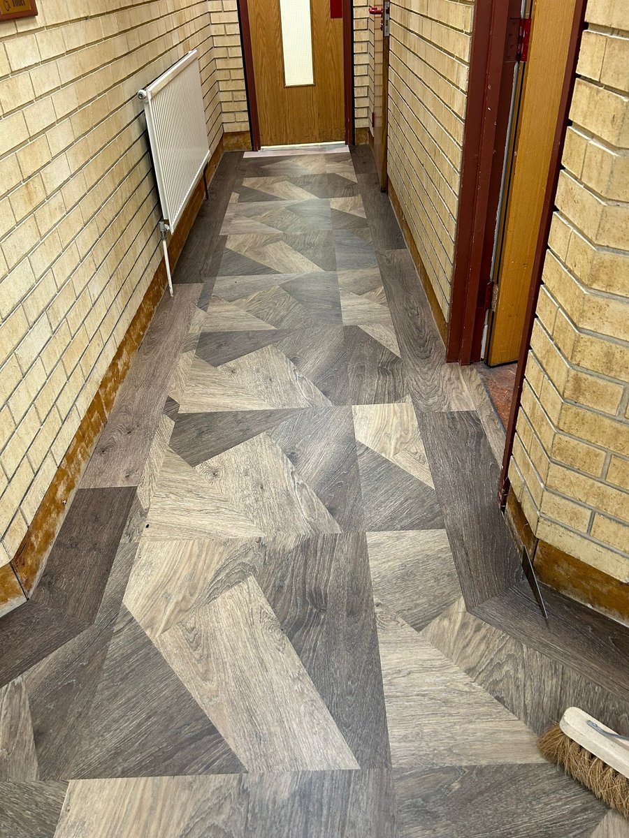 M2Flooring's tweet image. Lads together today