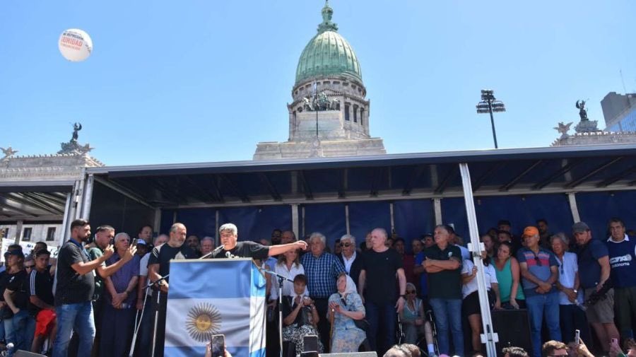 AefipM's tweet photo. La CGT obtuvo sentencia definitiva a favor, que declara la inconstitucionalidad de todo el capítulo laboral del DNU.
Una vez más los sindicatos somos los garantes de los derechos del pueblo argentino. https://t.co/upc9kevJFE