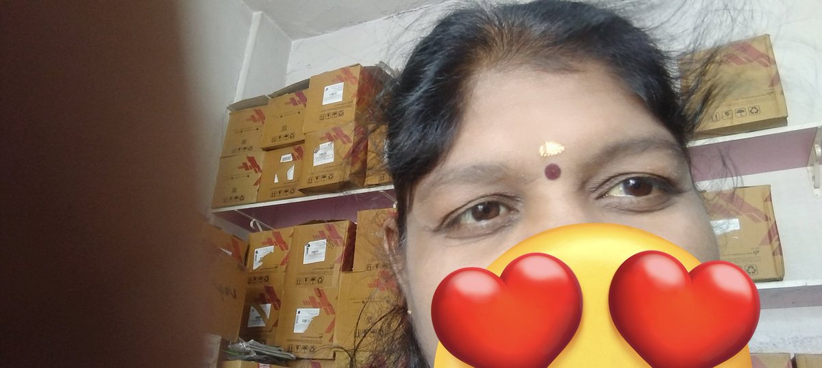 Vanambadi_Twits's tweet photo. நாங்களும்....🤪😎
#Shoptwitter
Qt your office & Working place picture 😇 https://t.co/1BgvH0SBNz