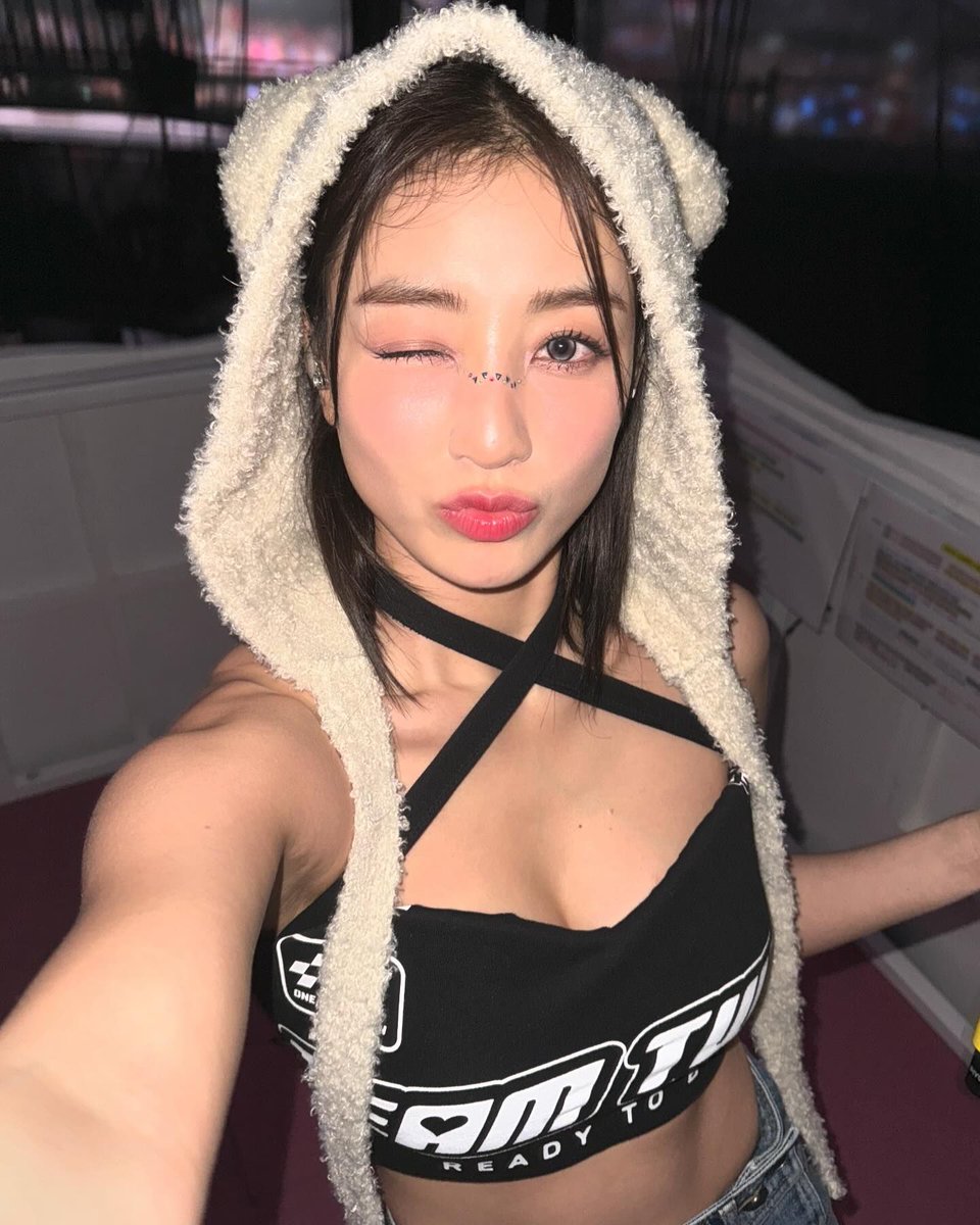 godmitzu's tweet photo. Happy birthday to our precious Jihyo 🧡

#HappyJihyoDay #LOVEYOUZYOMUCH #아기깜고_박지효_탄신일 https://t.co/7u8AexLiKd