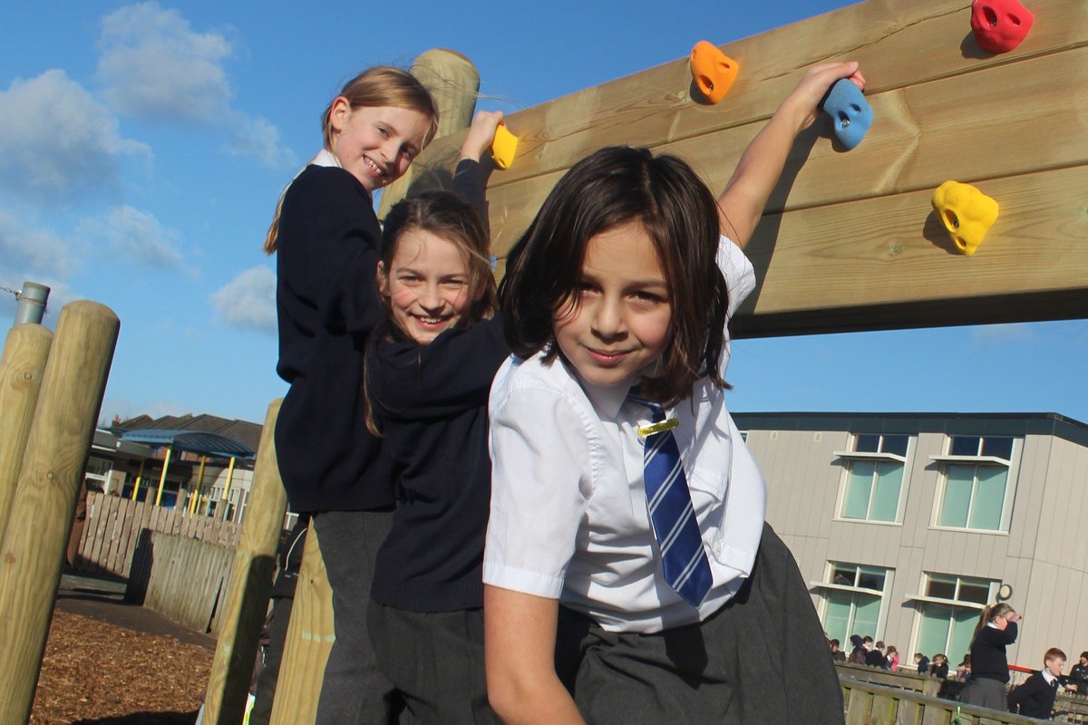 HandforthGrange's tweet photo. High spirits fill the air at Handforth Grange Primary School as both staff and pupils celebrate the success of an extensive fundraising initiative leading to the installation of a cutting-edge trim trail.

https://t.co/pL3NqoPP2D

@FriendsofHG https://t.co/ymQXDhM3Wi