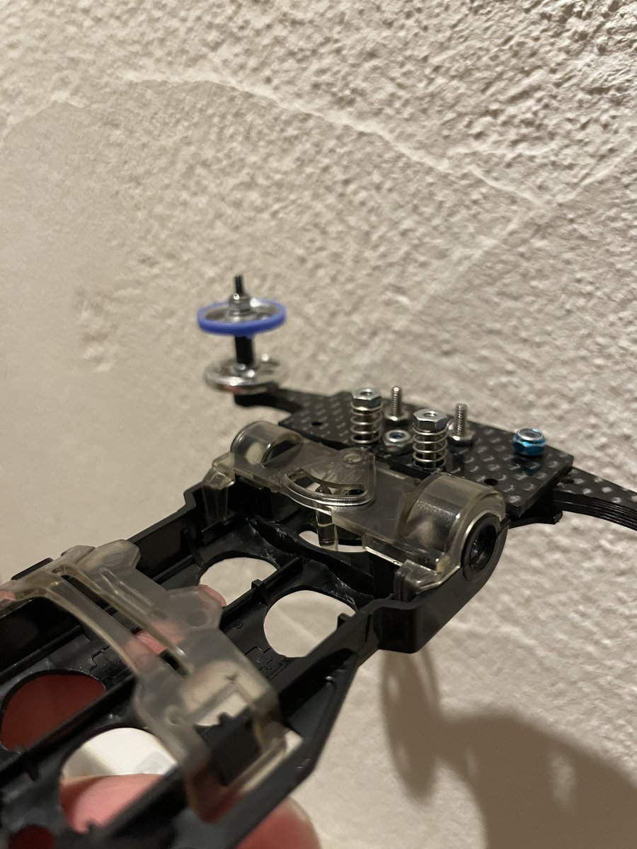 CUbiiZ9TyQXAJFa's tweet photo. To be prepared. Twins AT. Not my idia.
#mini4wd #ミニ四駆 #tamiya #タミヤ
#vschassis #vsシャーシ https://t.co/lcWsgHlFw7