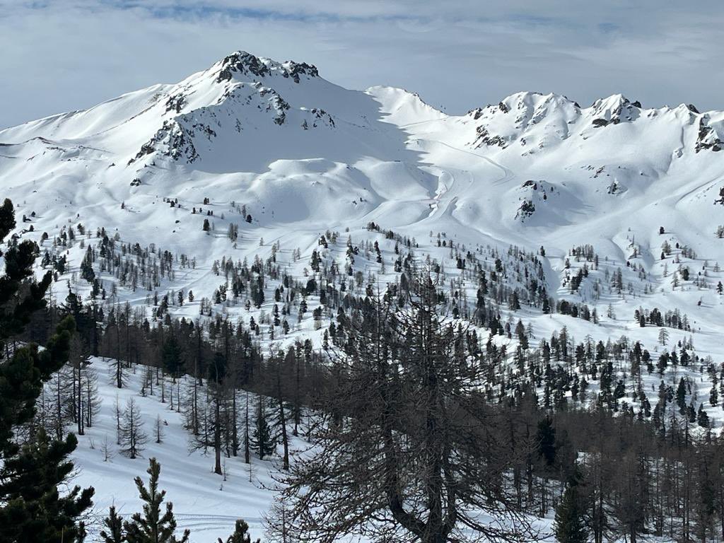 What a day 😍 every single argoed pupil is now up on the mountains, taking chair lifts like pro’s! We had a great evening last night at a local pizzeria where our pupils behaved impeccably. Looking forward to the next few days!