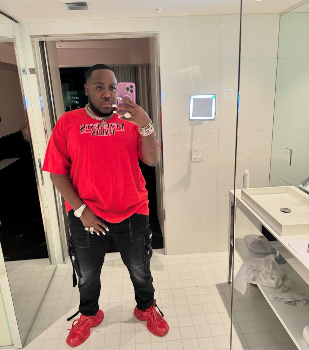 DlKeepitplayer's tweet image. -You masc? 
-Yea 
-Send a pic
*The pic they send 😂