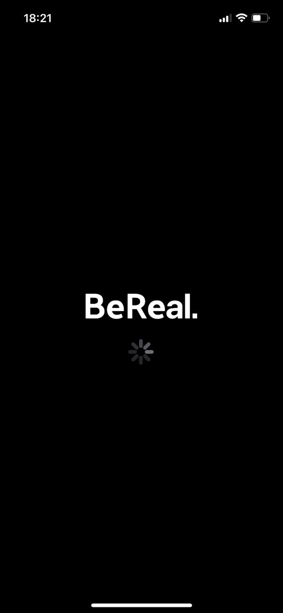 mariaa_rgd's tweet photo. voy a hacer el bereal a tiempo y se me queda asi 🤡🤡🤡 https://t.co/dSrVdr6hHF