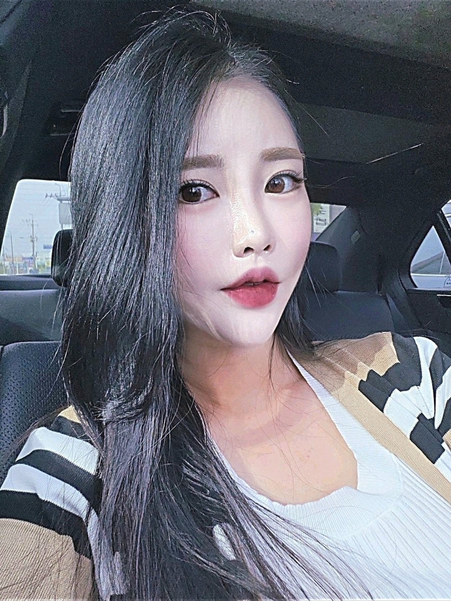 geunyangsa12787's tweet photo. @gimkkojin 이년 정액에 눈돌아서 야한짓만 해달라네요 https...