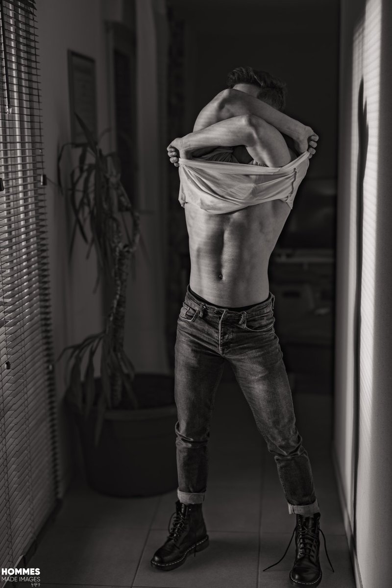 hommesmadeimage's tweet photo. @Overlightkpb 
Shoot by 📸 @hommesmadeimage https://t.co/3unBiesq5B